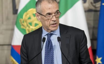 Carlo Cottarelli durante un intervento
