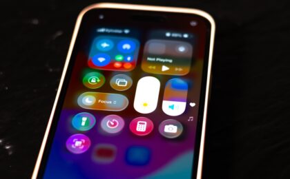 Screenshot delle beta pubbliche di iOS 27