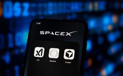 Logo di SpaceXAI e Microsoft Excel