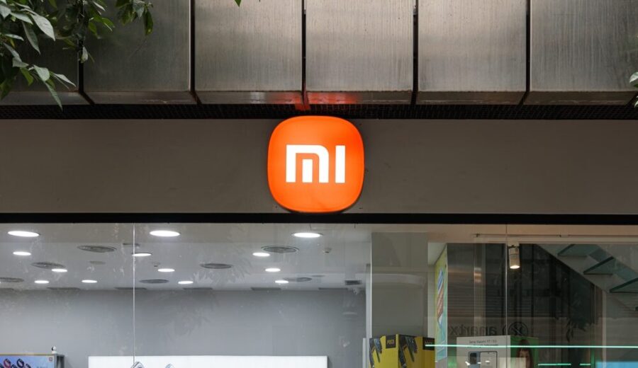 Xiaomi 18 Fold smartphone pieghevole