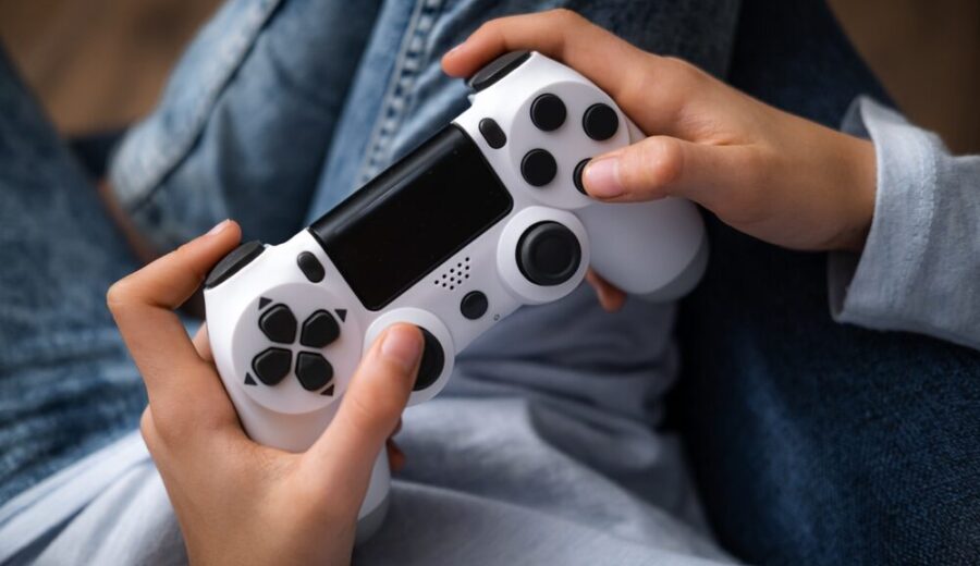 Catena d'argento di Geralt in un videogioco